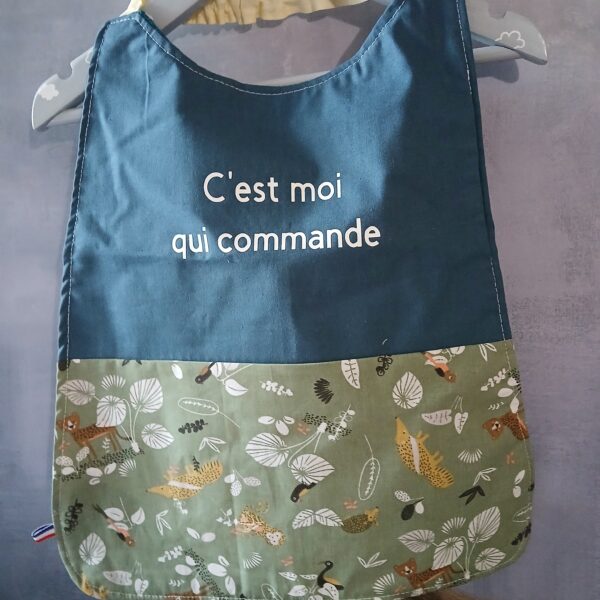 bavoir à inscription