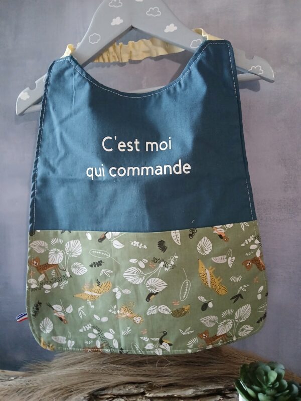 Bavoir à inscription motif animaux sauvages