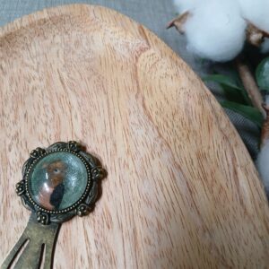 Marque-page cabochon motif oiseau