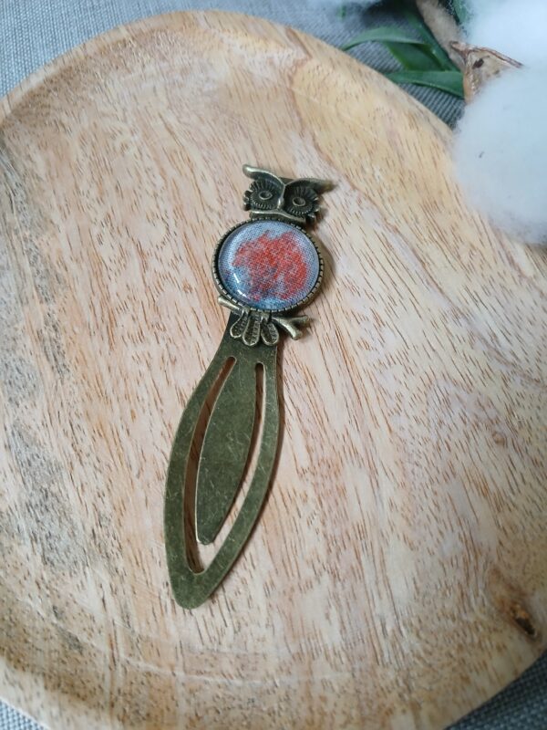 Marque-page cabochon motif rouge