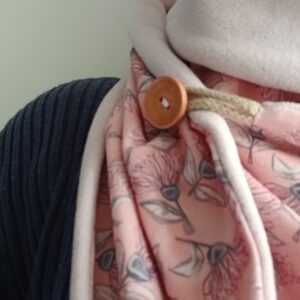 Echarpe triangle femme rose fleur