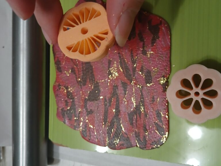 découpage pâte polymère